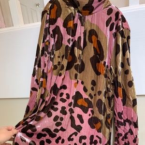 Velvet Mini dress w mock neck and bell sleeve